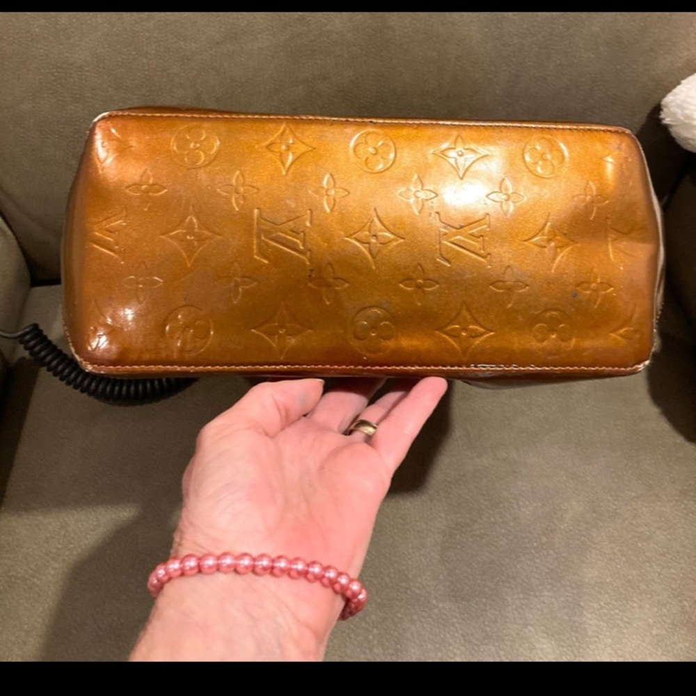 Louis Vuitton Tote Bag Authentic - Picture 7 of 11